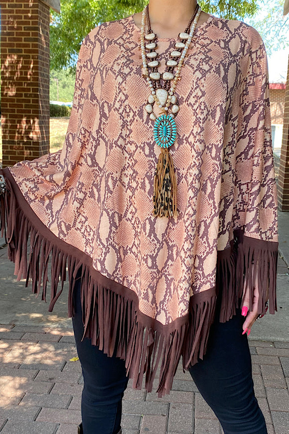 XCH13890 SNAKE PONCHO WITH BROWN FRINGE