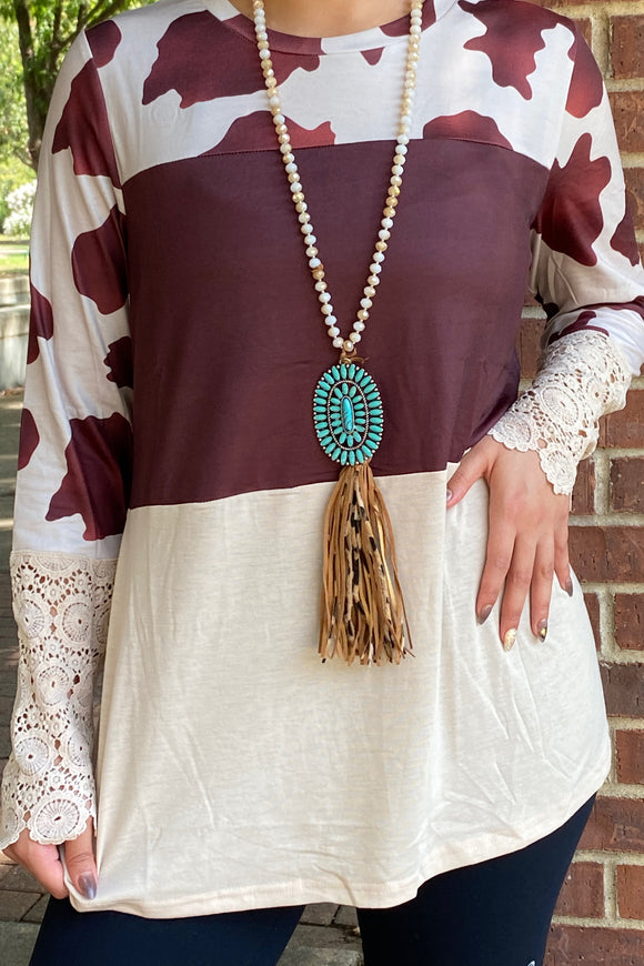 BQ13782 BROWN COW, CREAM COLOR BLOCK TOP WITH CROCHET SLEEVE DETAIL